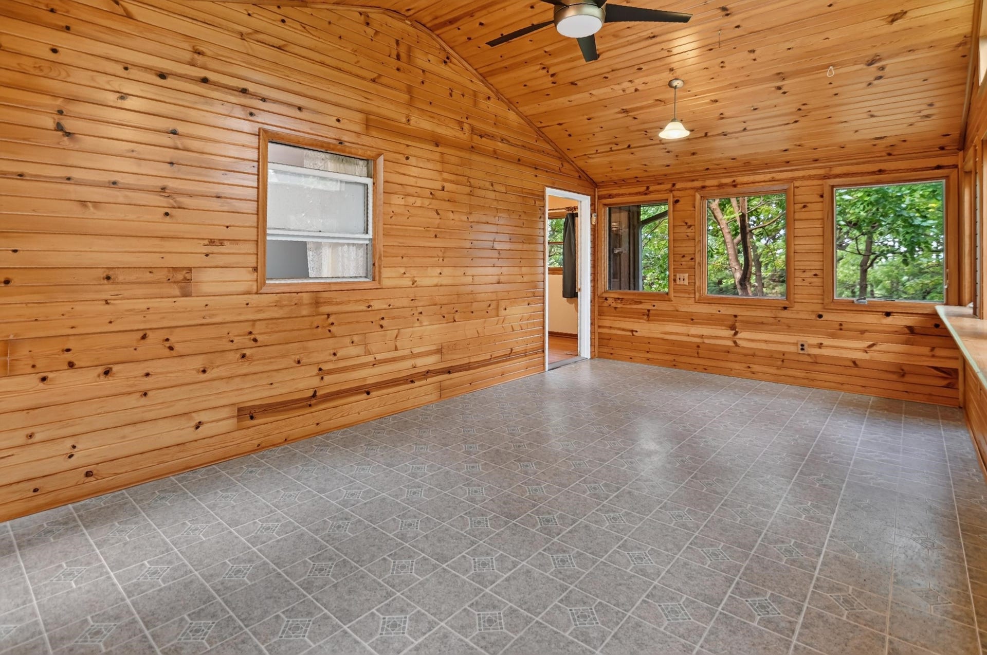 4031 Lally Road, Dunn, WI 53575-1719