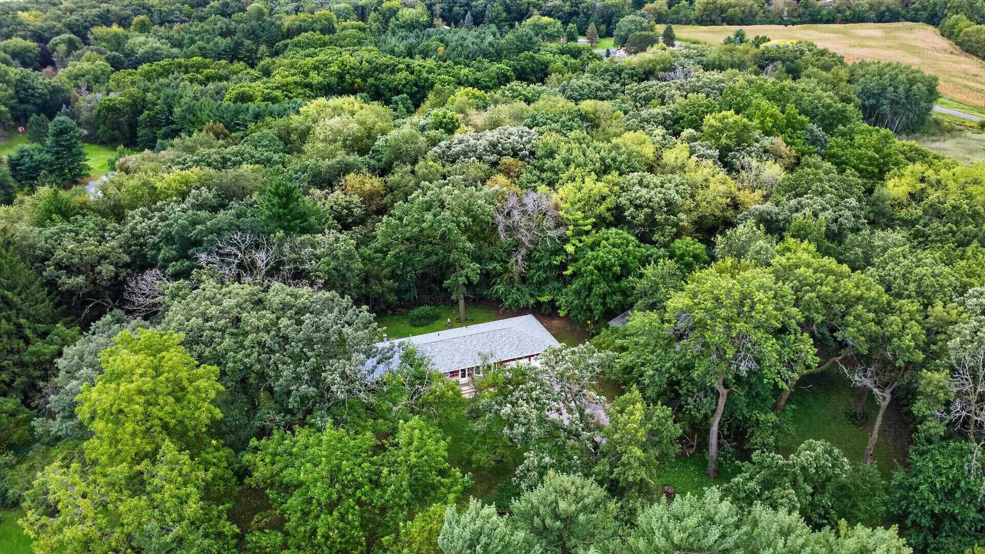 4031 Lally Road, Dunn, WI 53575-1719