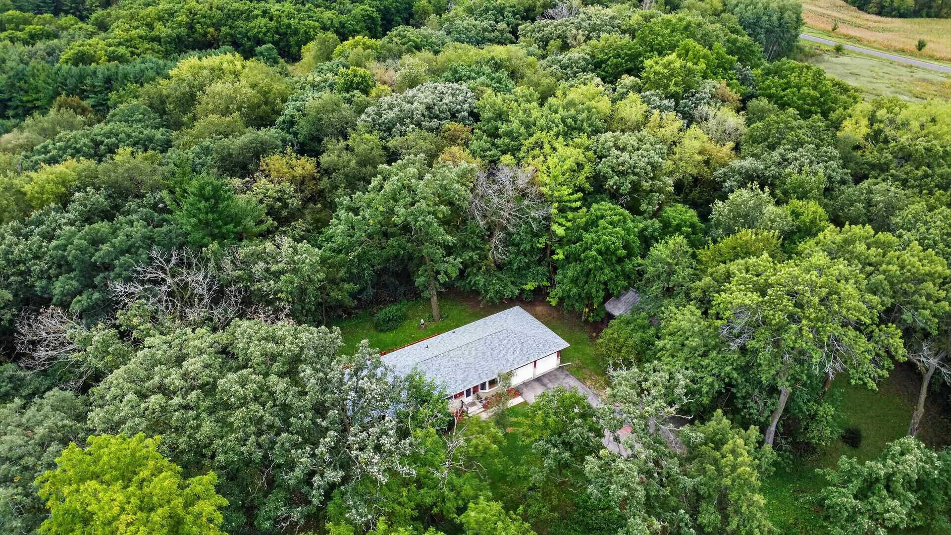 4031 Lally Road, Dunn, WI 53575-1719