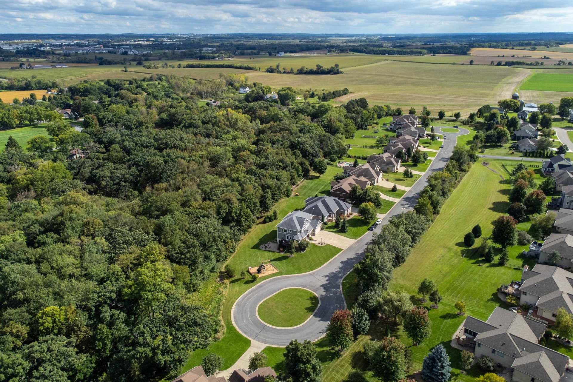 6432 Nature Cove Trail, Vienna, WI 53597