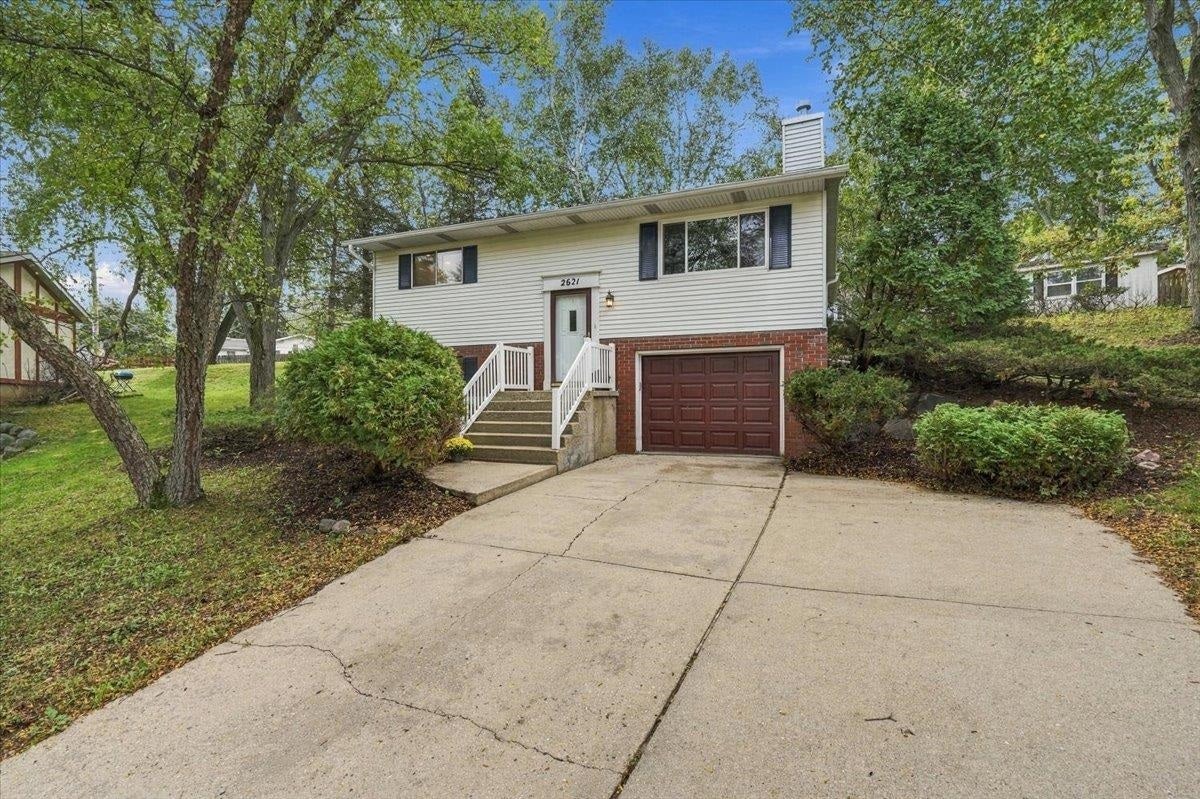 2621 Mission Circle, Madison, WI 53713