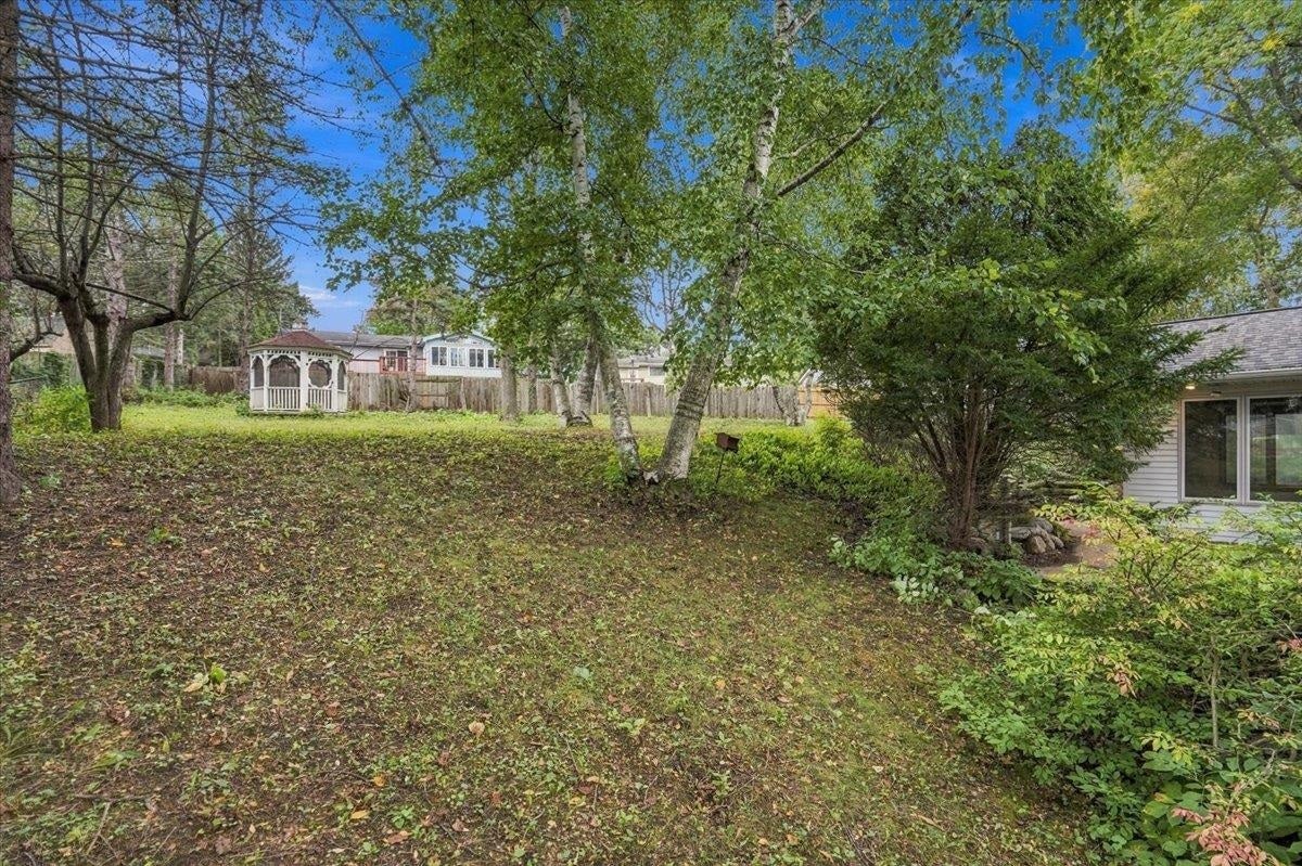 2621 Mission Circle, Madison, WI 53713