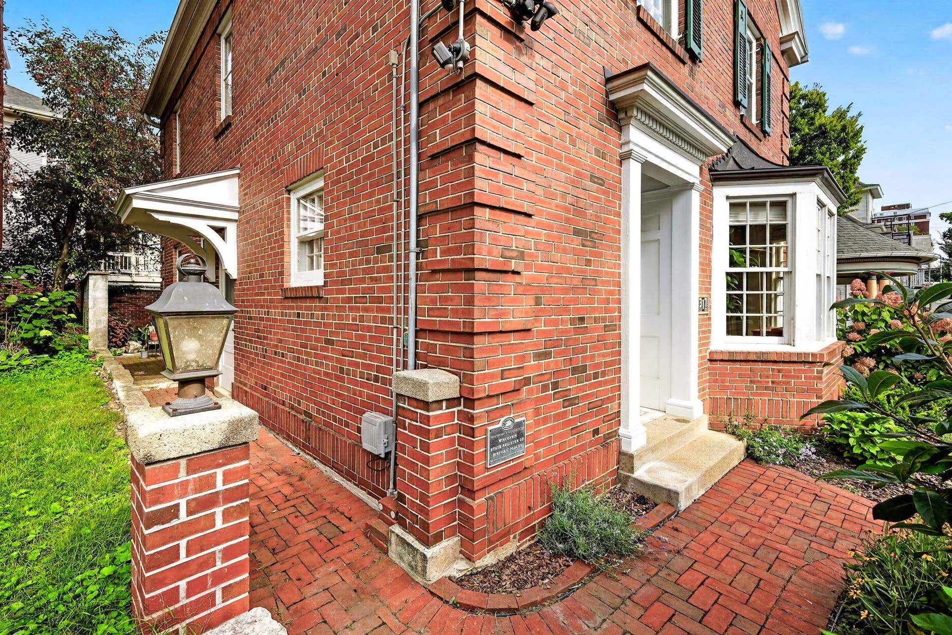 317 N Pinckney Street, Madison, WI 53703