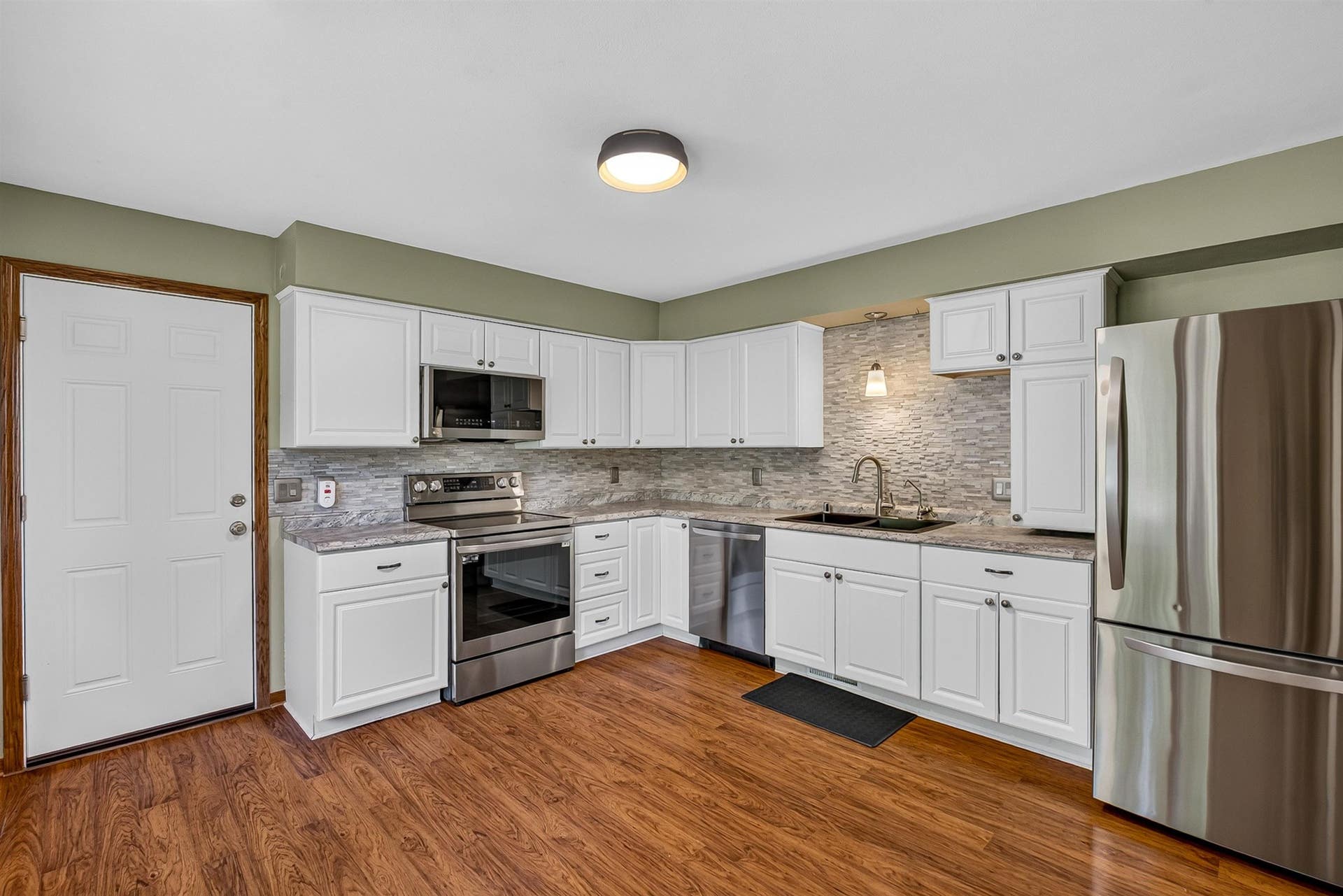 6229 Harvest Lane, Burke, WI 53532