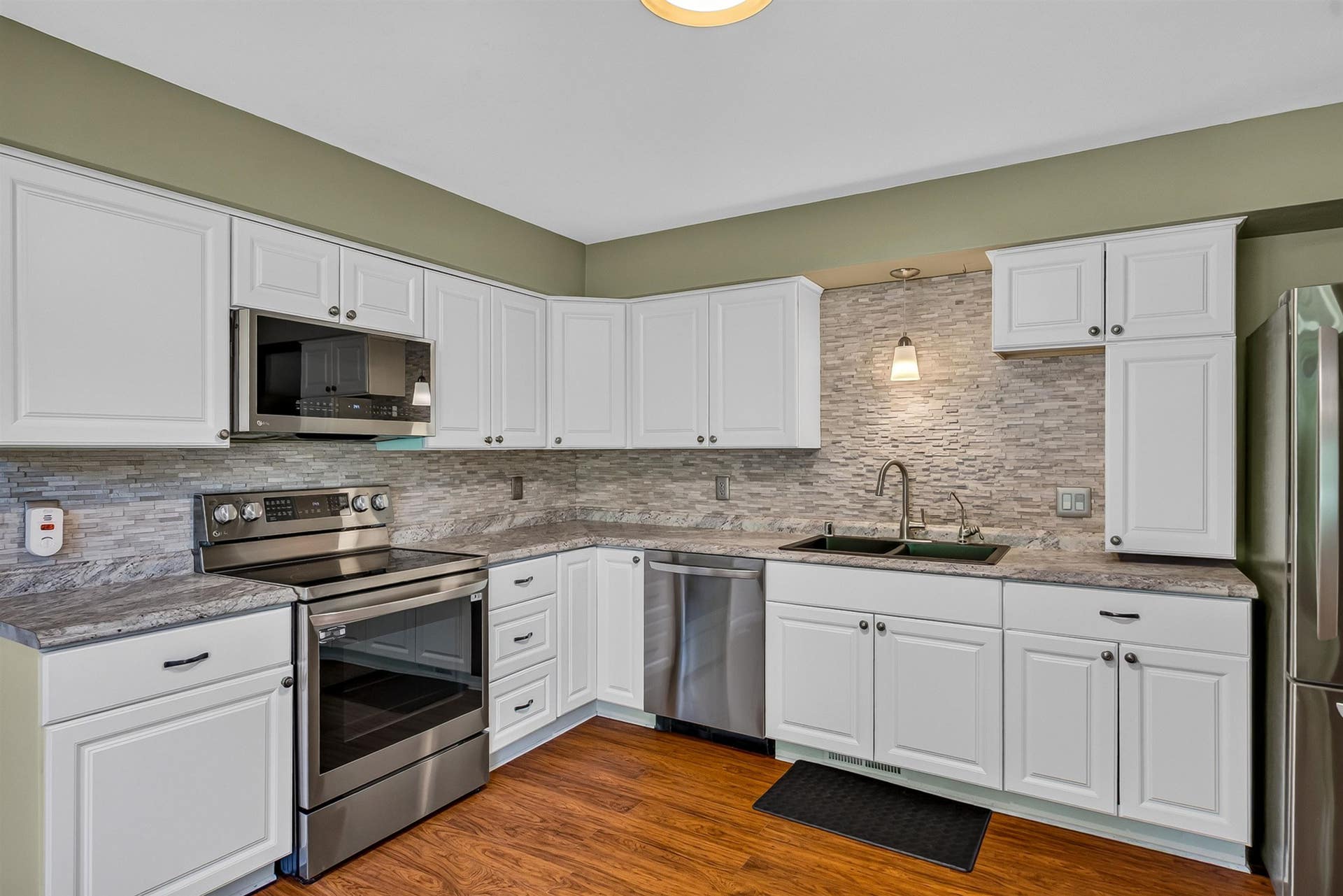 6229 Harvest Lane, Burke, WI 53532