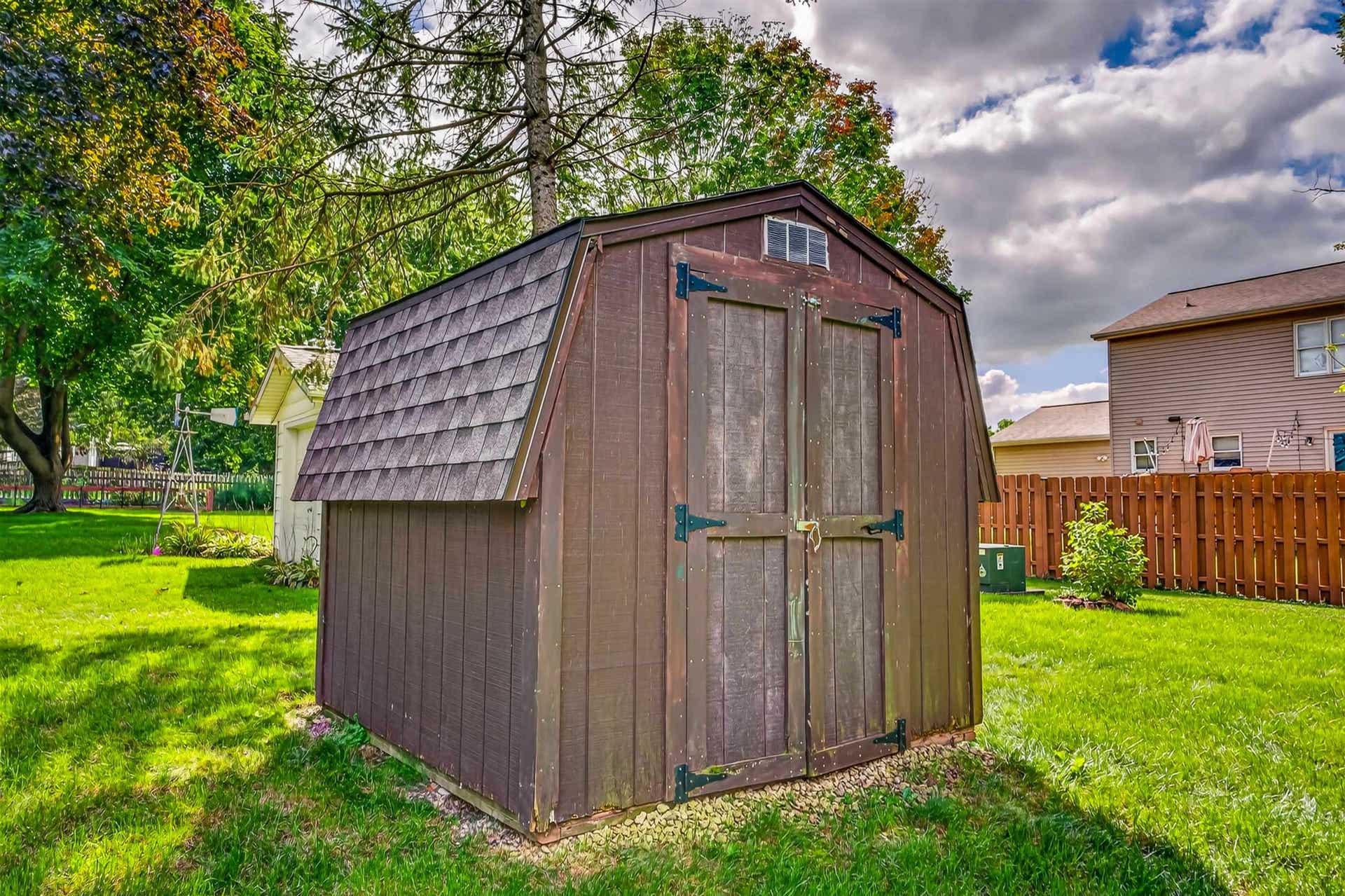 6229 Harvest Lane, Burke, WI 53532