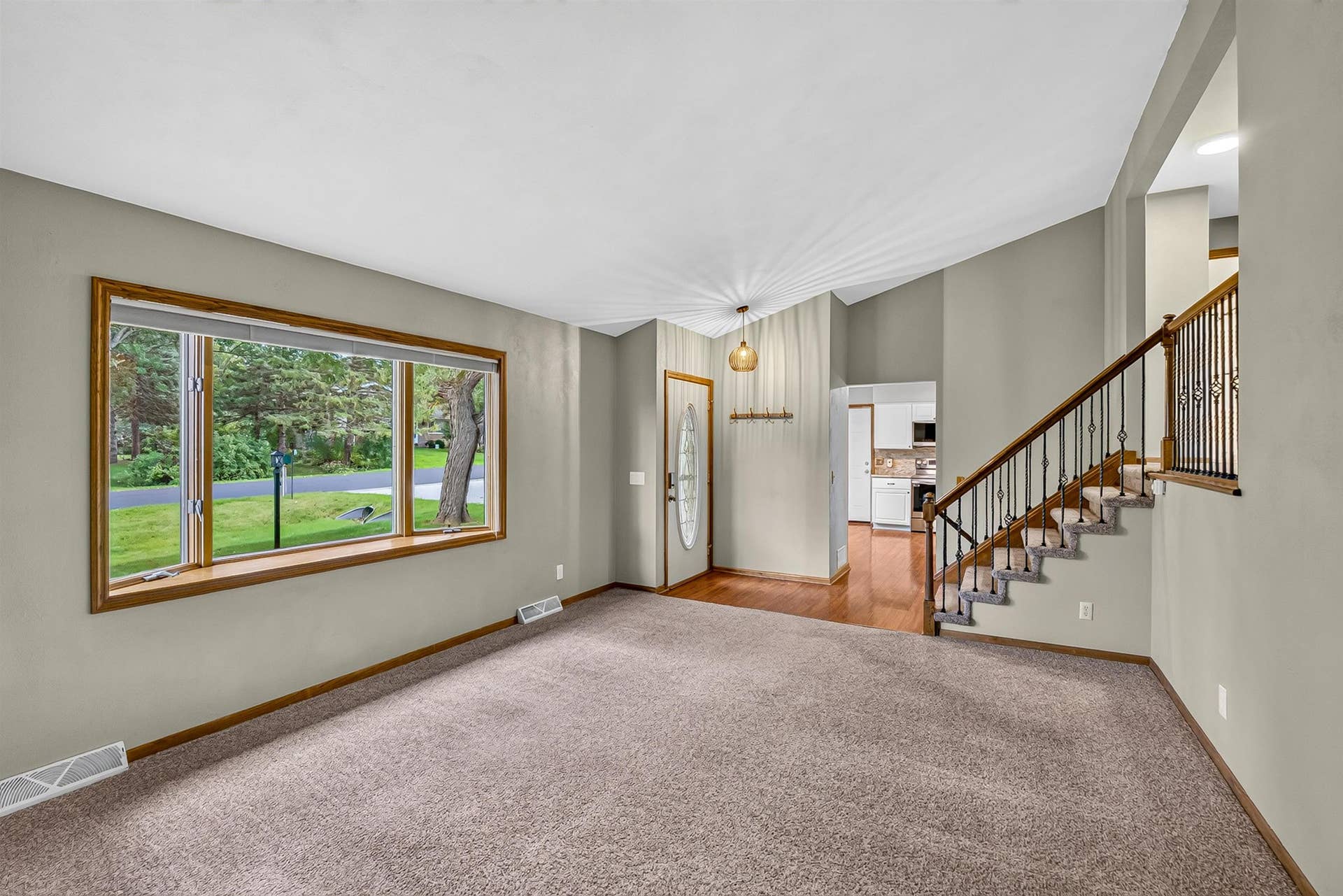 6229 Harvest Lane, Burke, WI 53532