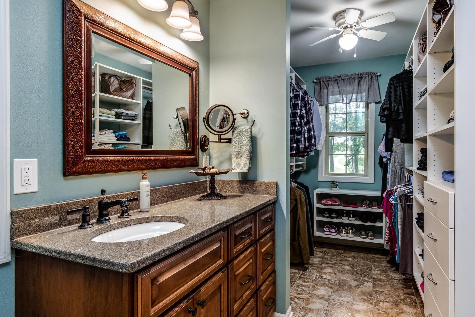 2001 Timber Lake Road, Oregon, WI 53575