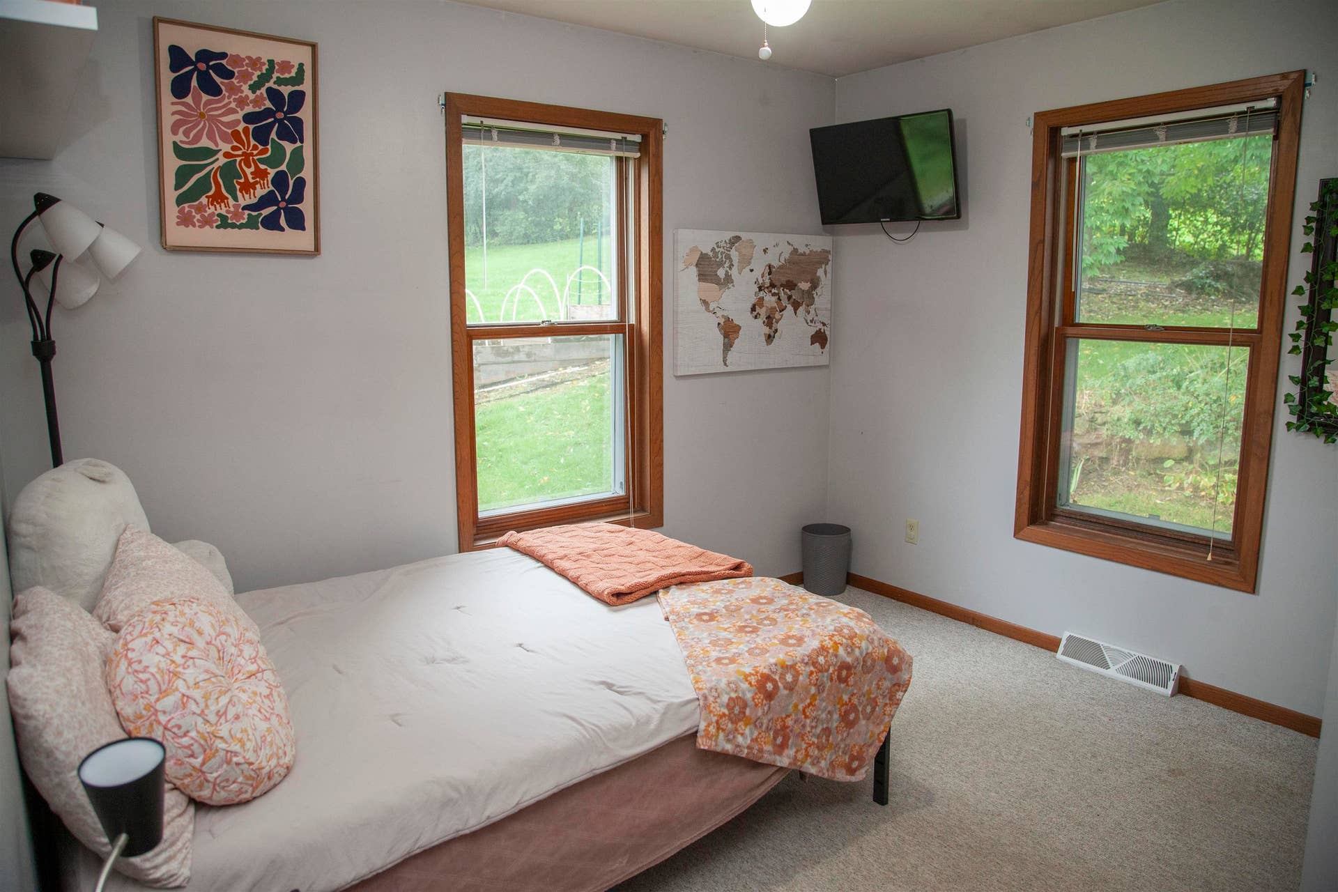 400 Oak Valley Road, Mount Horeb, WI 53572