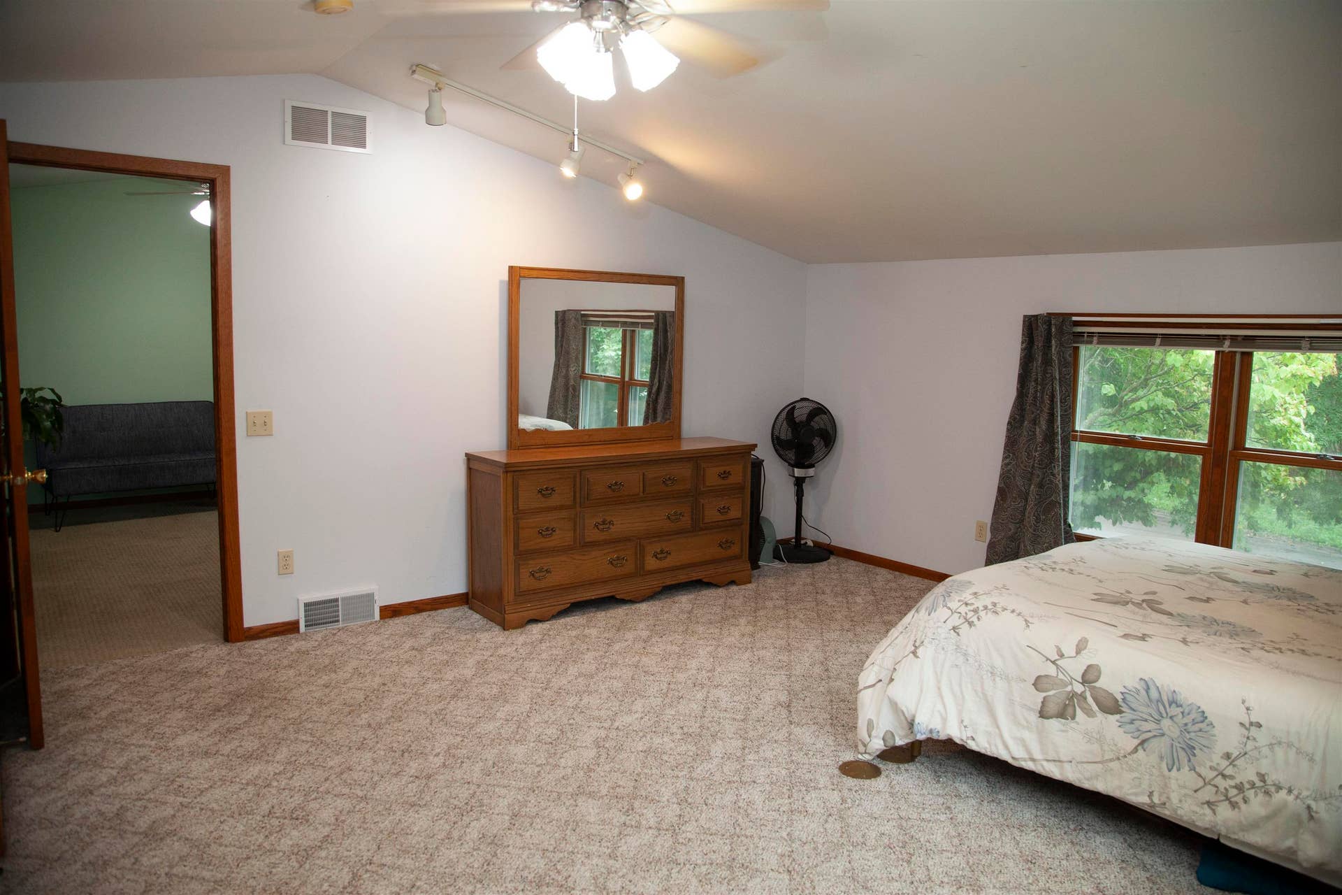 400 Oak Valley Road, Mount Horeb, WI 53572