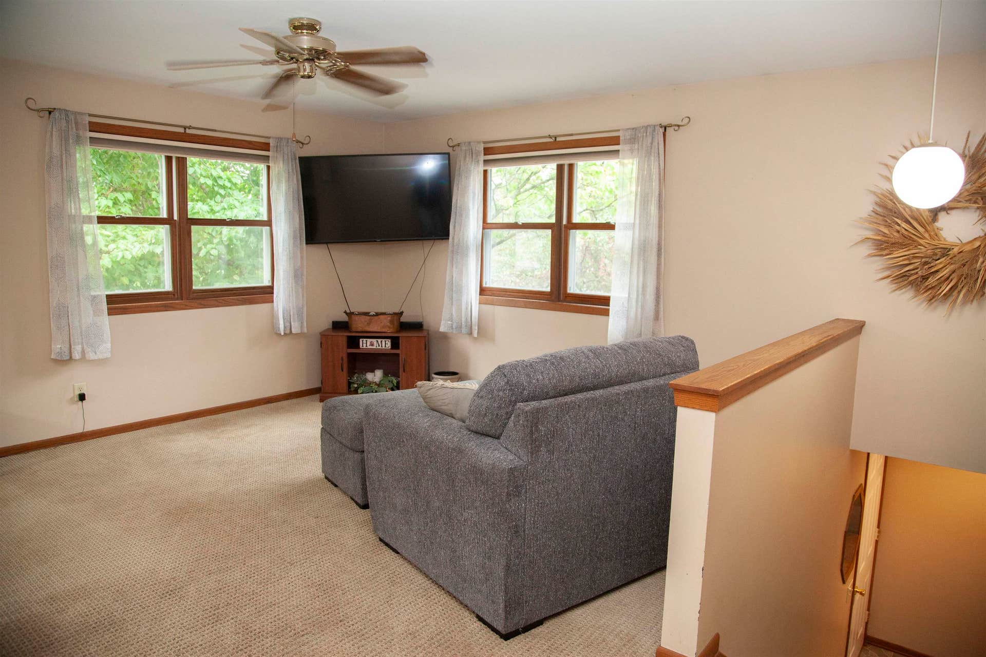 400 Oak Valley Road, Mount Horeb, WI 53572