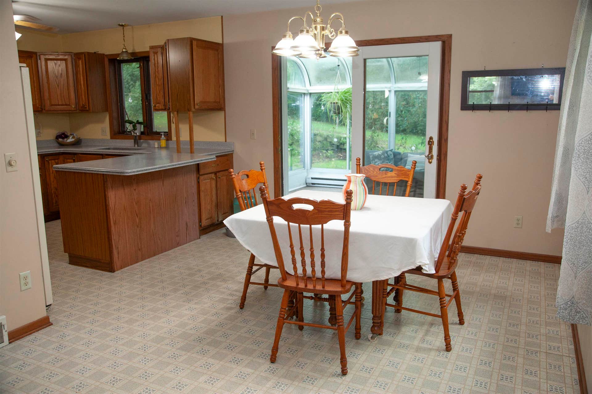 400 Oak Valley Road, Mount Horeb, WI 53572