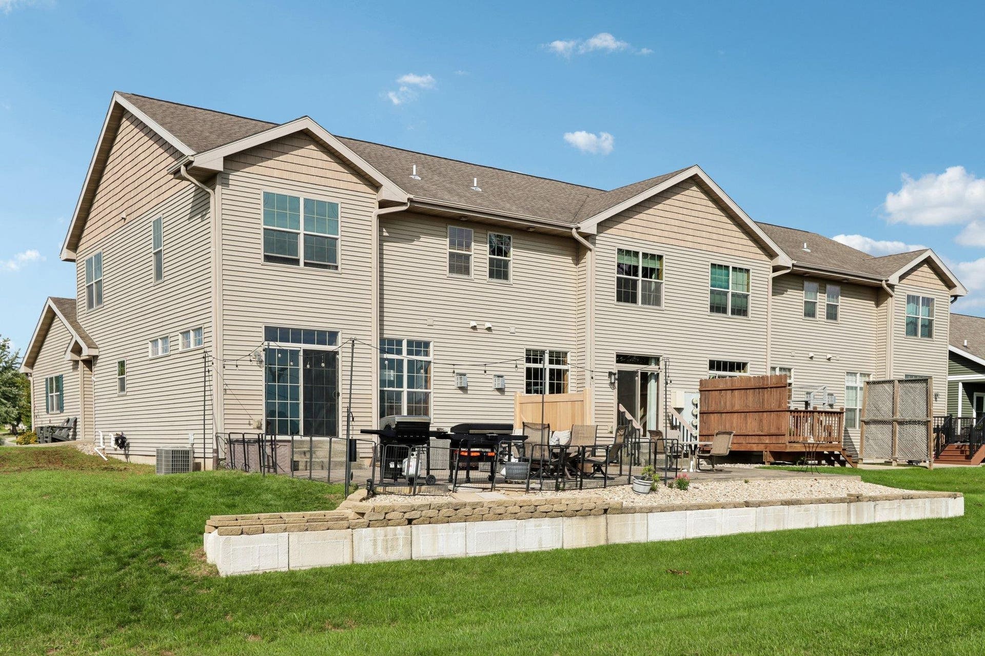 1026 20th Street, #4, Prairie Du Sac, WI 53578