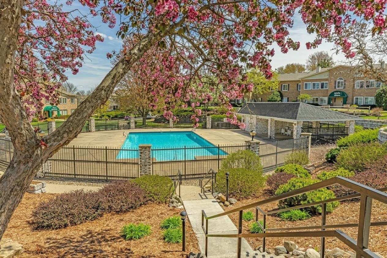 1502 Wheeler Road, #F, Madison, WI 53704