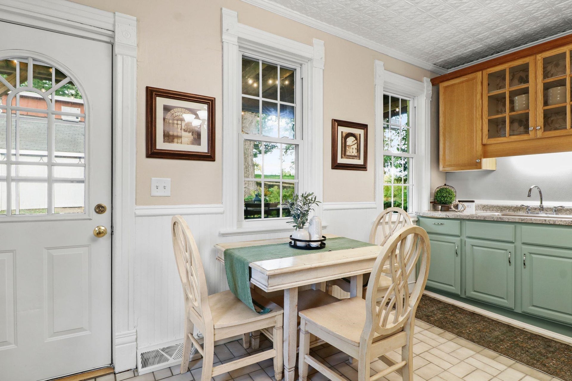 2703 Thinnes Street, Cross Plains, WI 53528