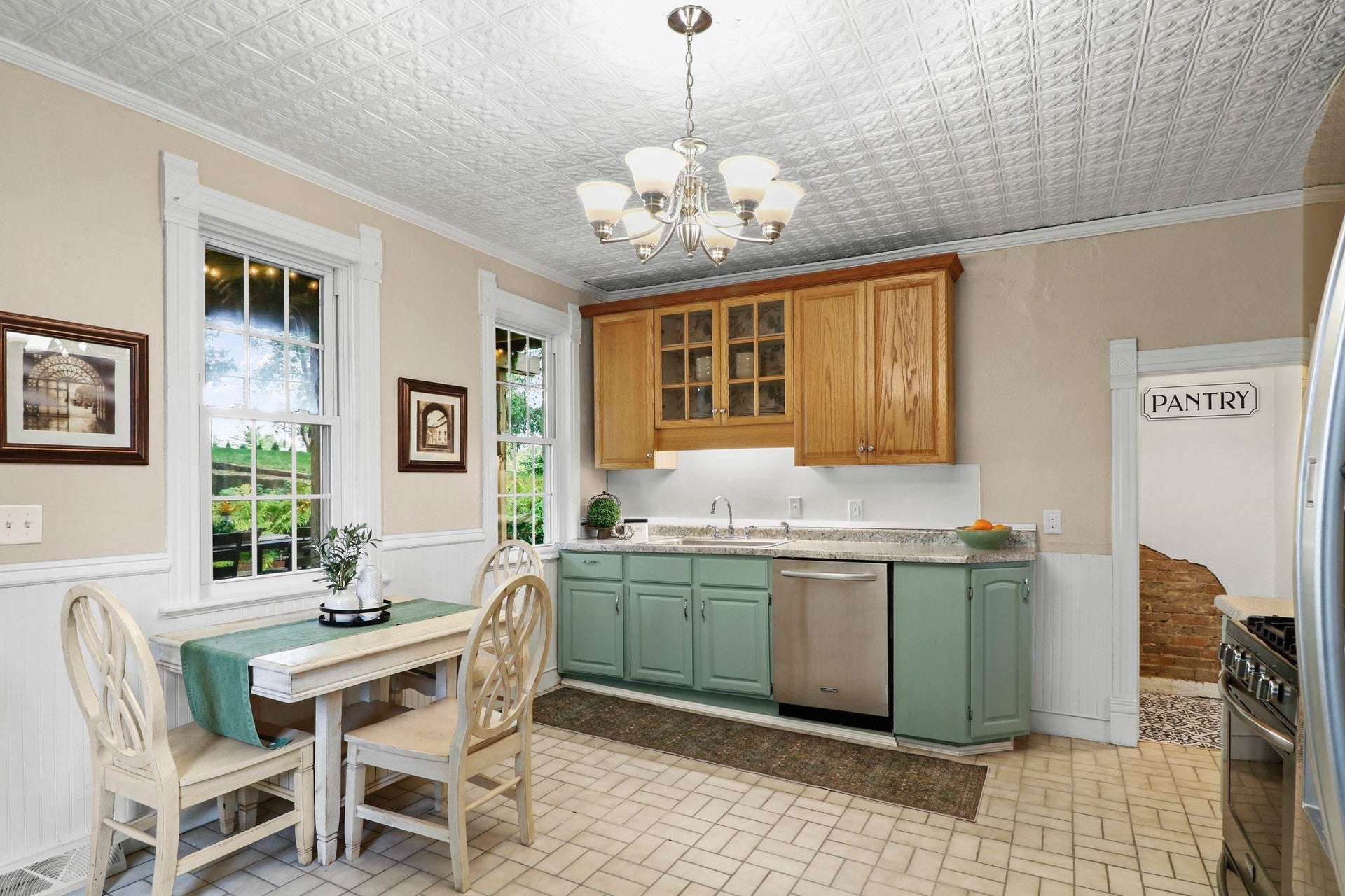 2703 Thinnes Street, Cross Plains, WI 53528