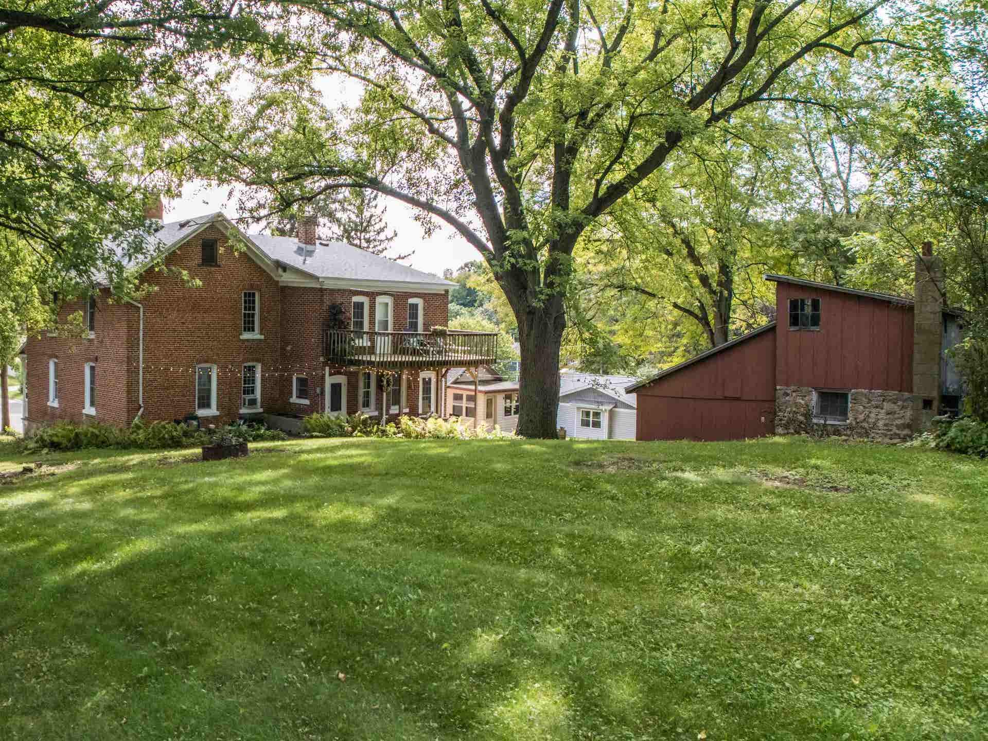 2703 Thinnes Street, Cross Plains, WI 53528