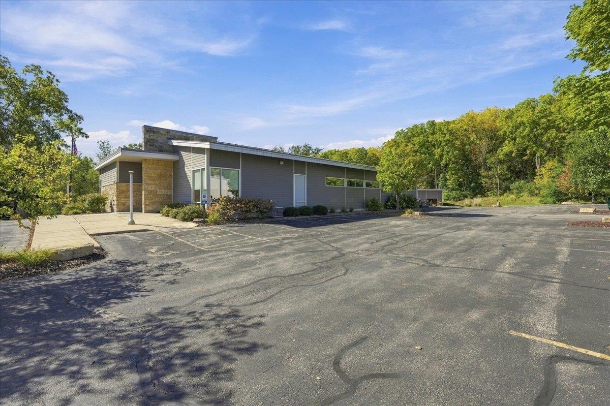 6264 Nesbitt Road, Fitchburg, WI 53719