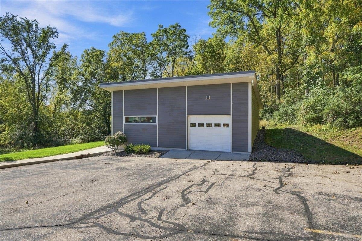 6264 Nesbitt Road, Fitchburg, WI 53719