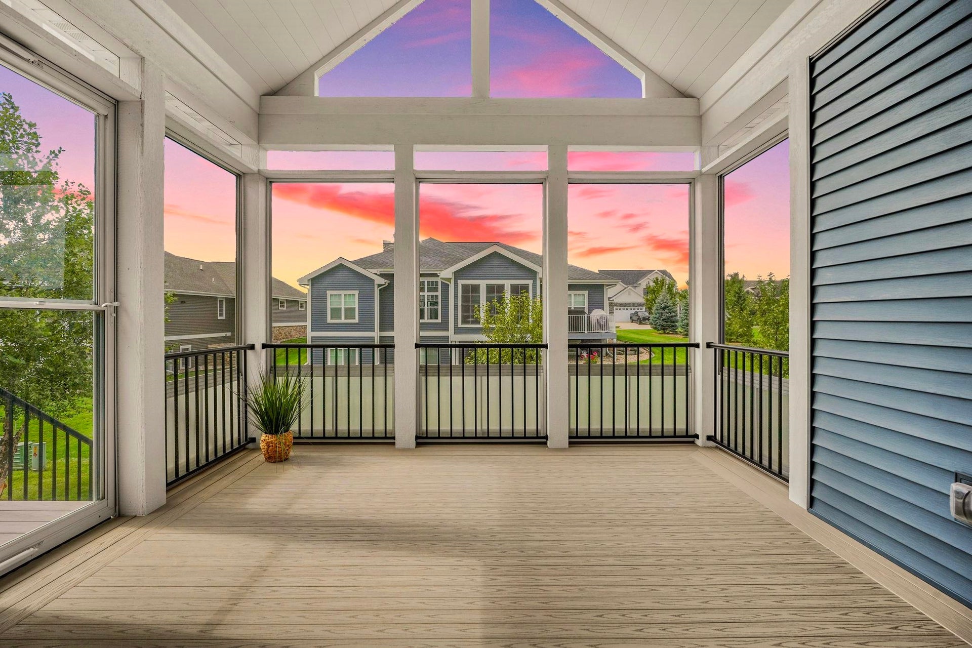811 Lynn Street, Waunakee, WI 53597