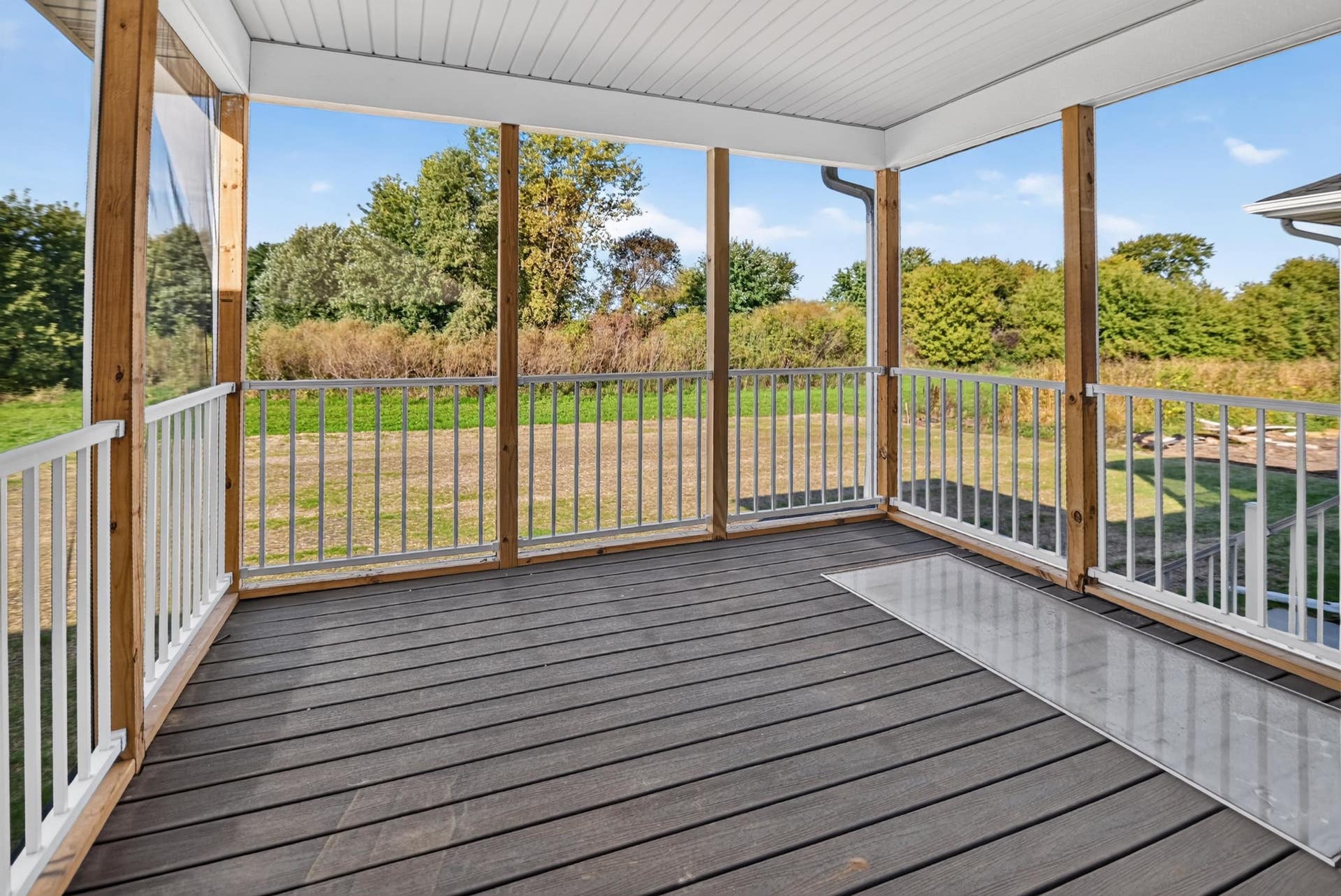 968 Bell Circle, Arlington, WI 53911