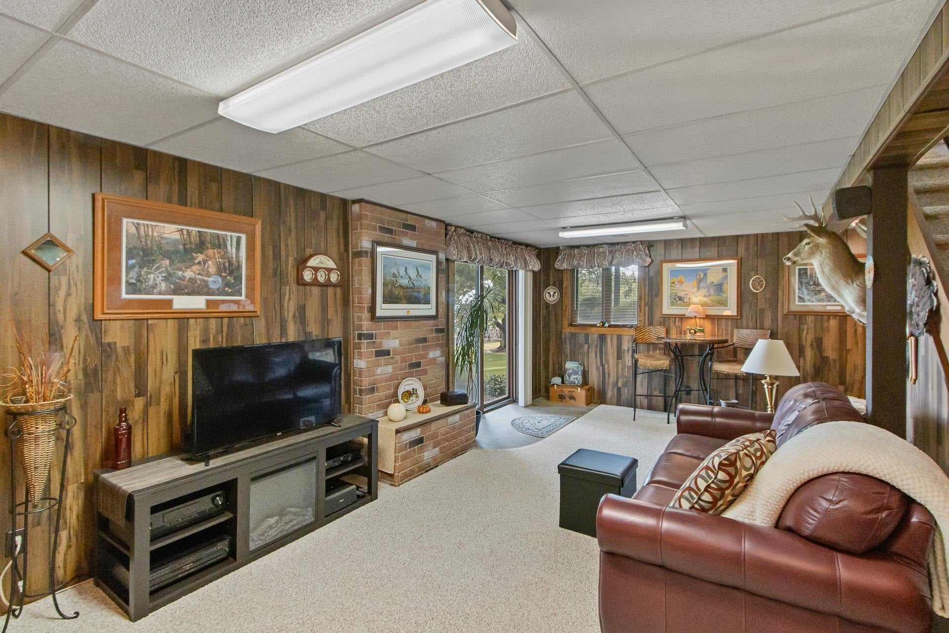 N9401 Hughes Road, Exeter, WI 53508-9675