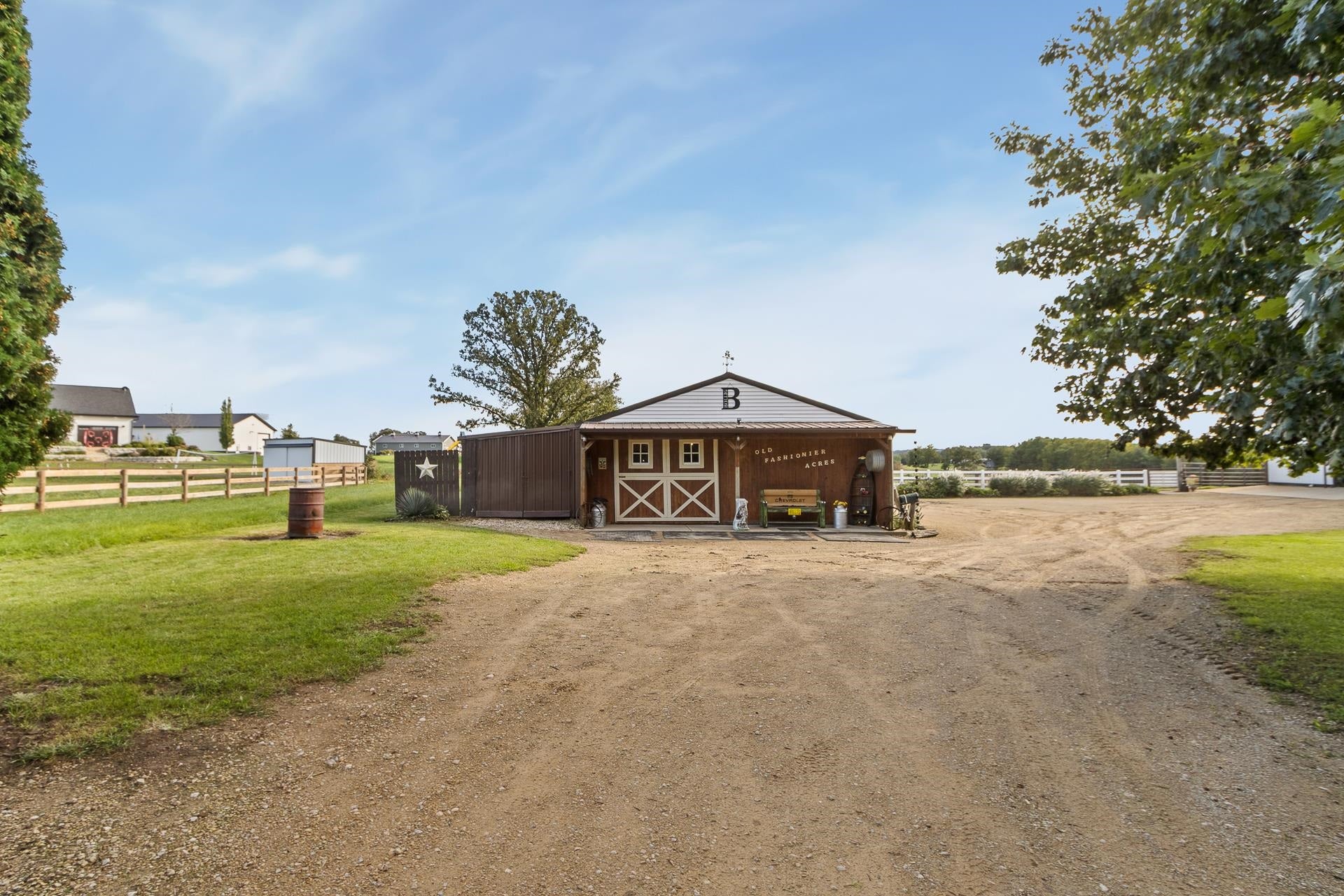 N9401 Hughes Road, Exeter, WI 53508-9675