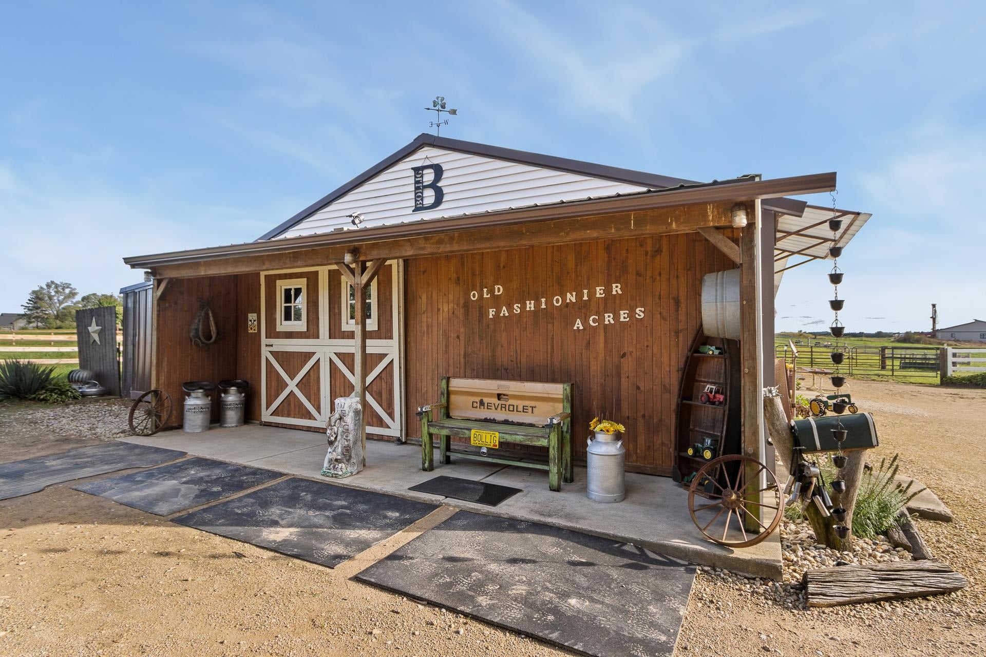 N9401 Hughes Road, Exeter, WI 53508-9675