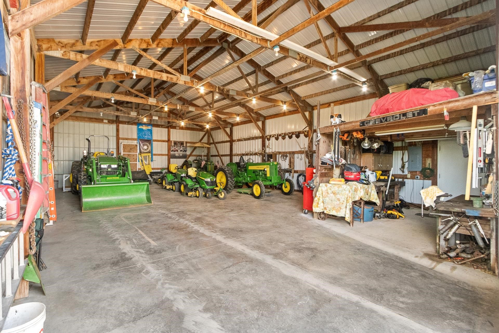 N9401 Hughes Road, Exeter, WI 53508-9675