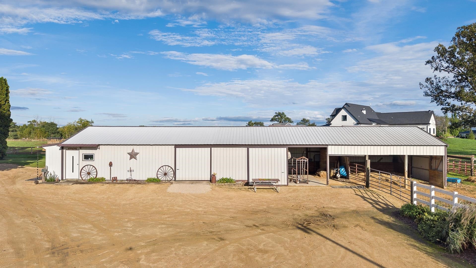 N9401 Hughes Road, Exeter, WI 53508-9675