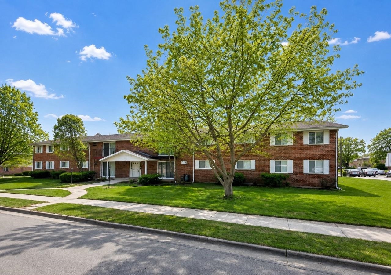 2118 Red Arrow Trail, Fitchburg, WI 53711