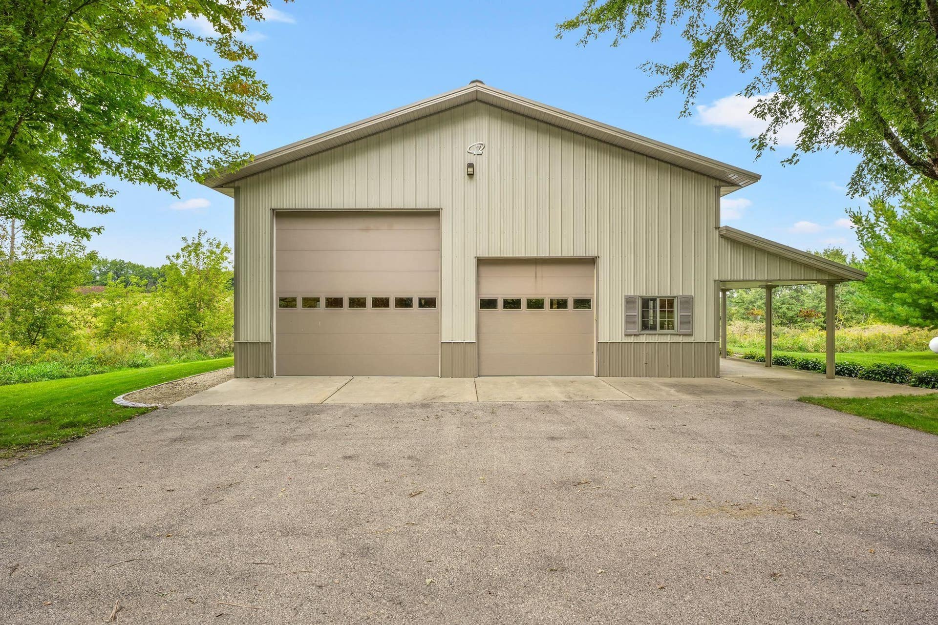 852 Canal Road, Medina, WI 53559