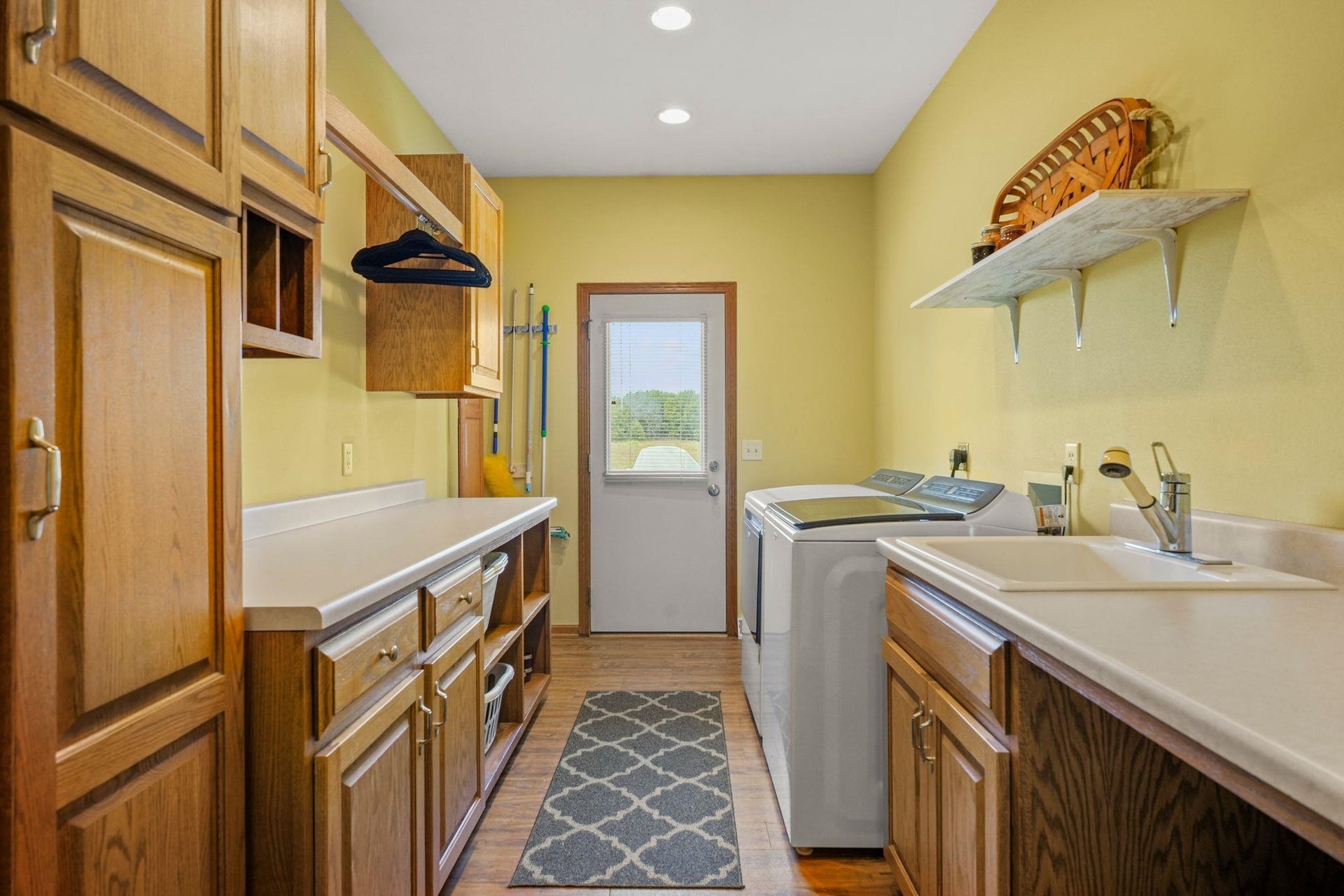 852 Canal Road, Medina, WI 53559