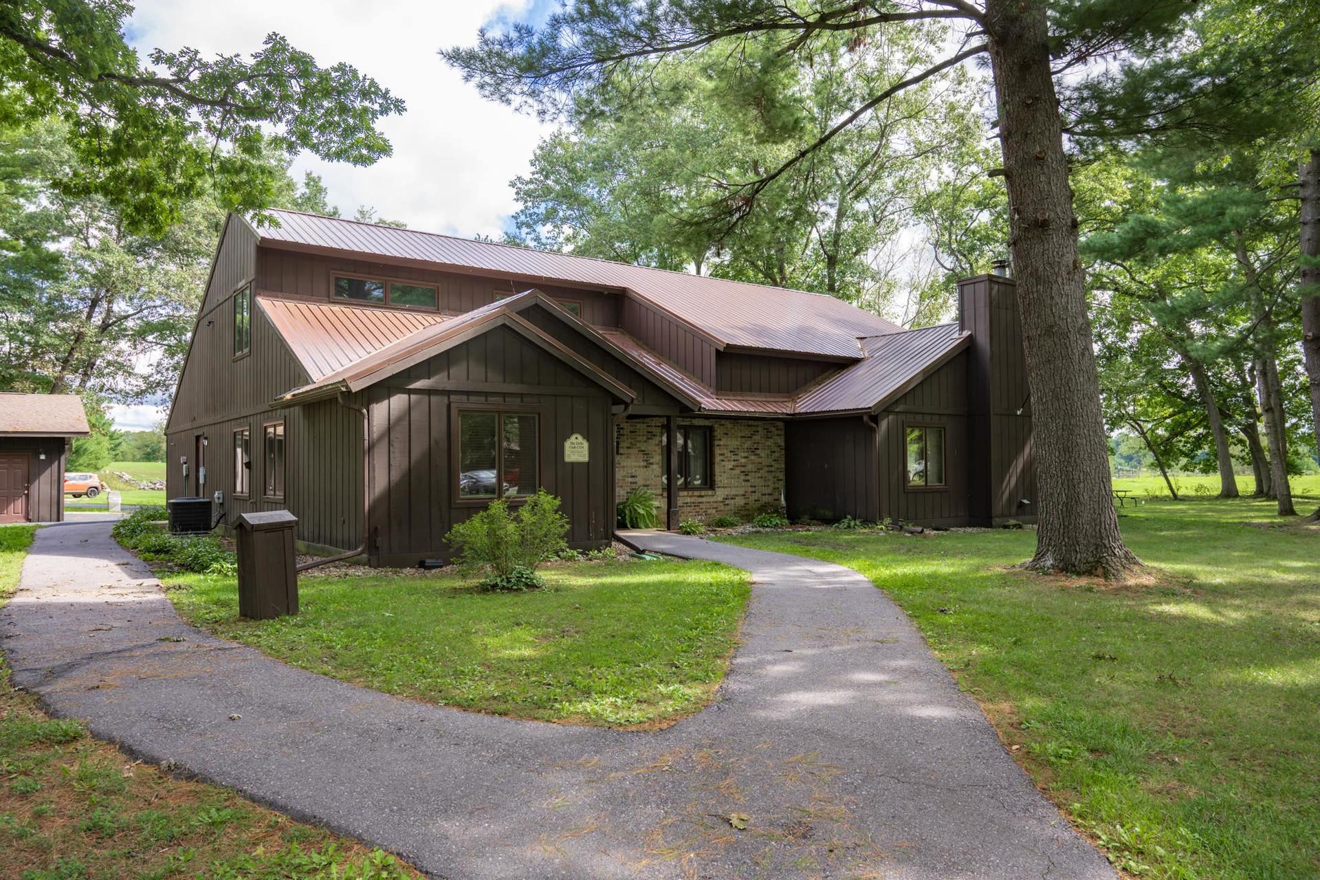 2 Aspen Trail, Springville, WI 53965