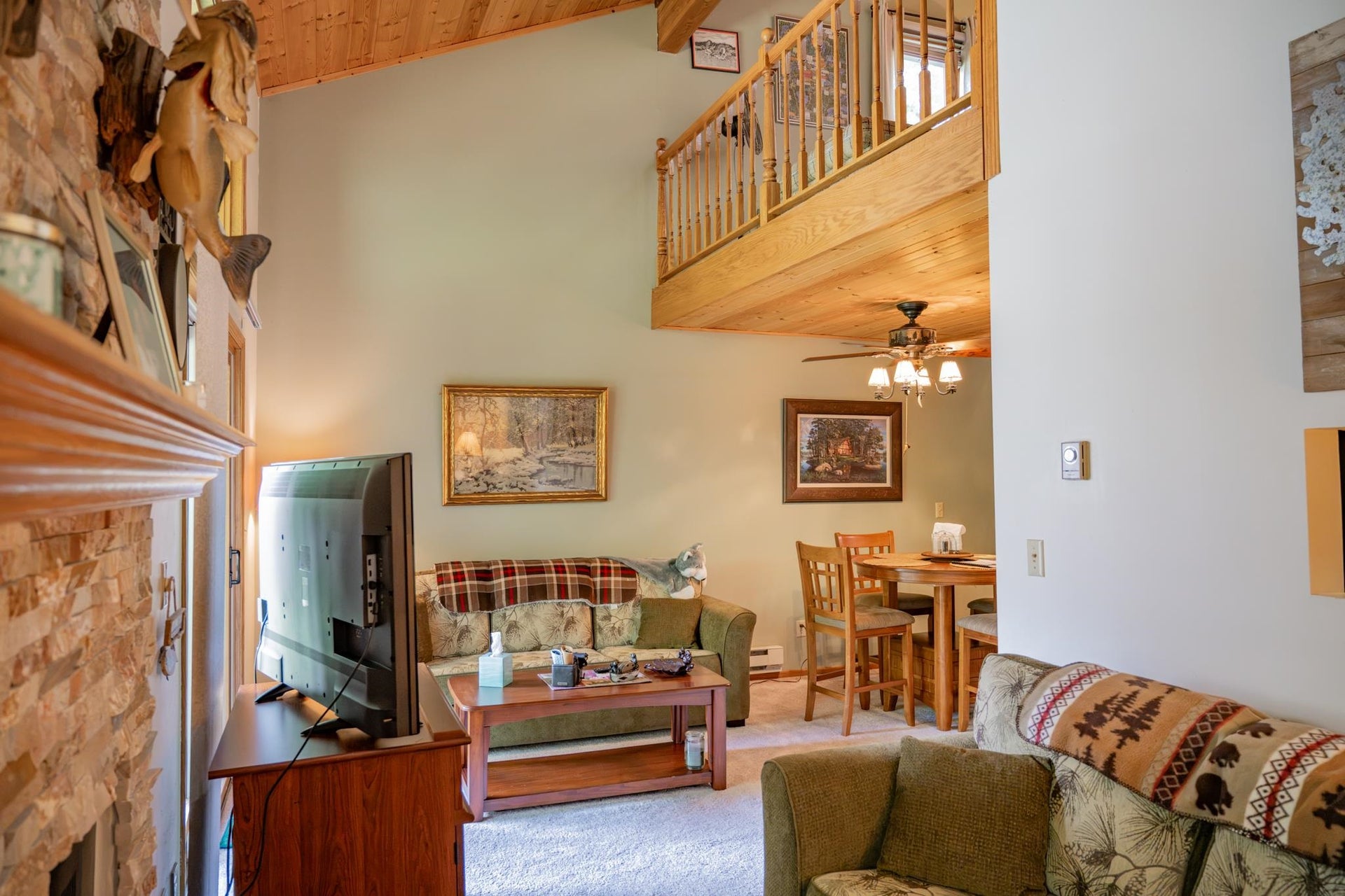 2 Aspen Trail, Springville, WI 53965
