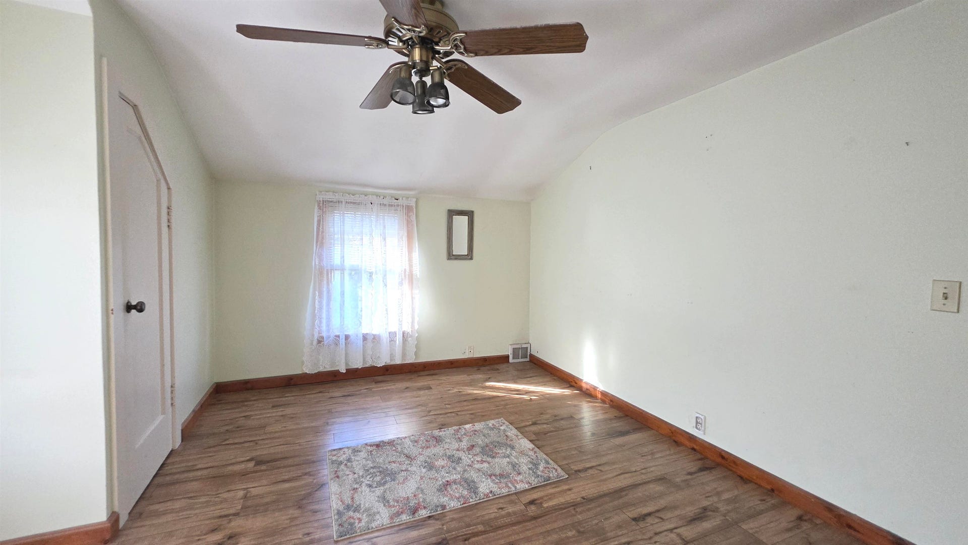 524 S 4th Street, Delavan, WI 53115