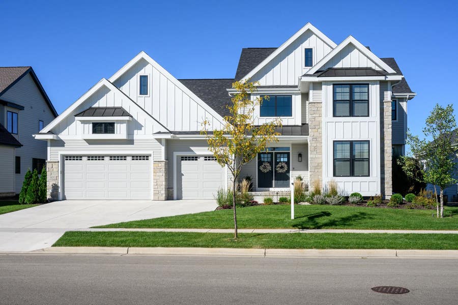 Property photo for 905 Roger Court, Waunakee, WI