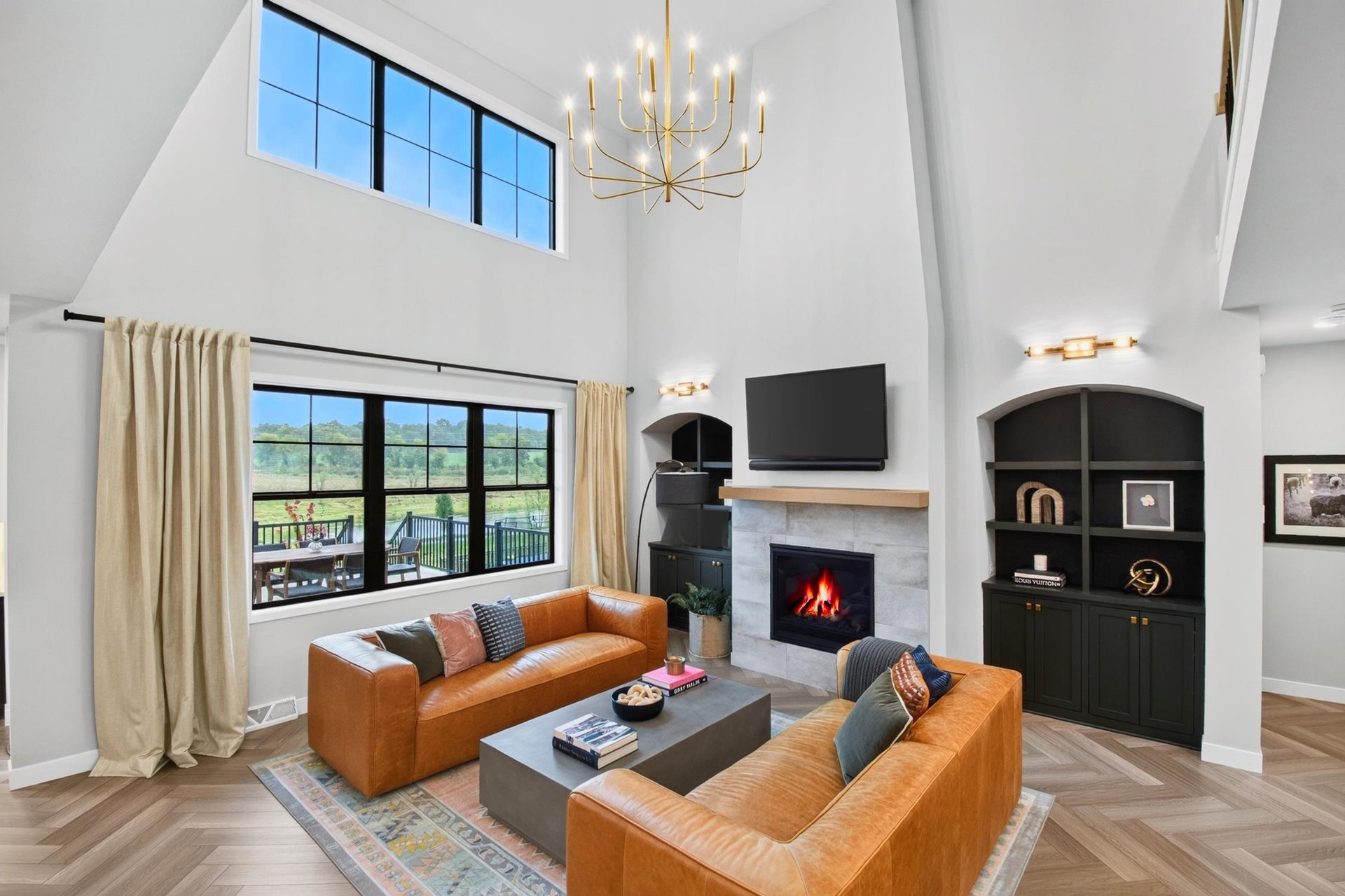 905 Roger Court, Waunakee, WI 53597