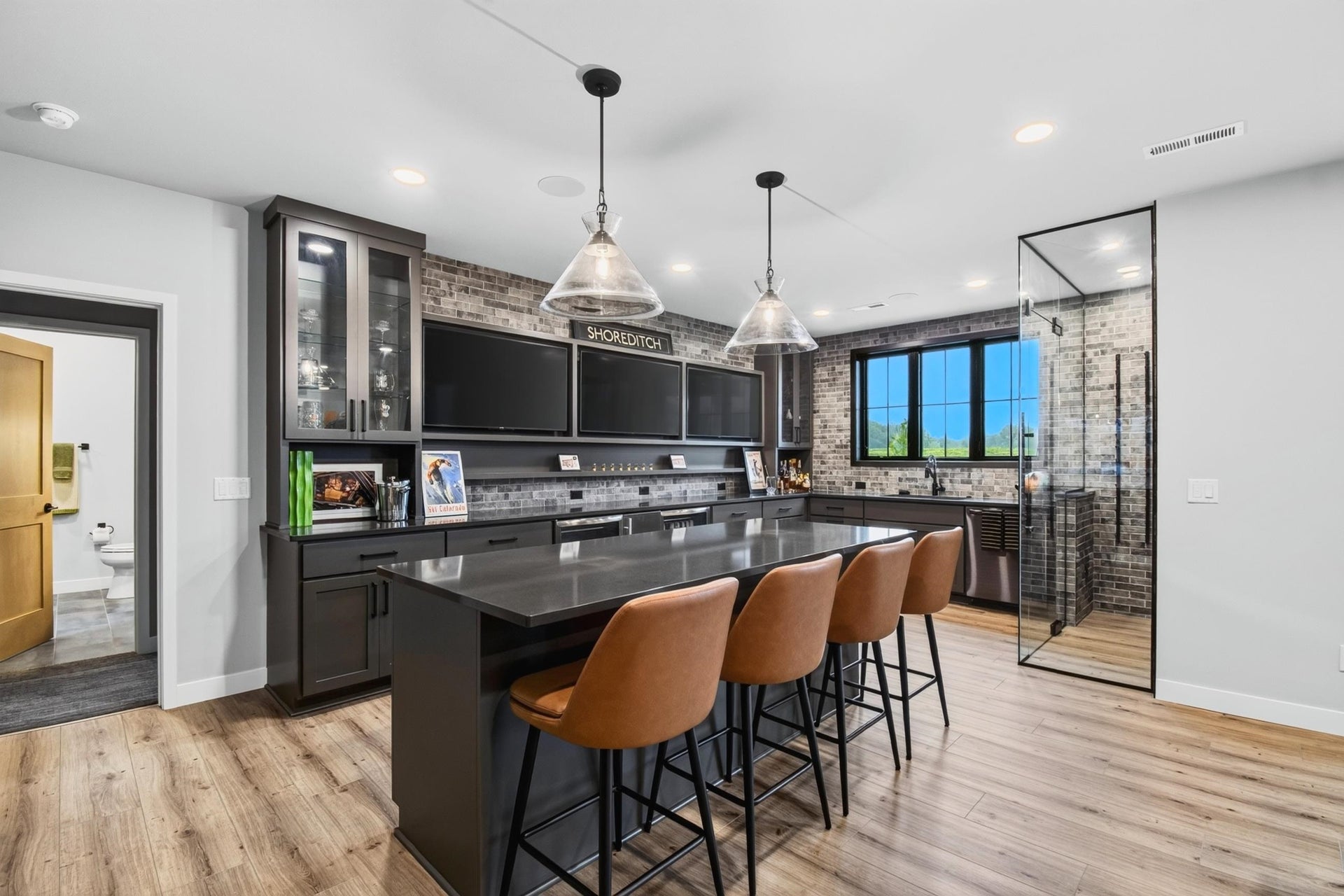 905 Roger Court, Waunakee, WI 53597