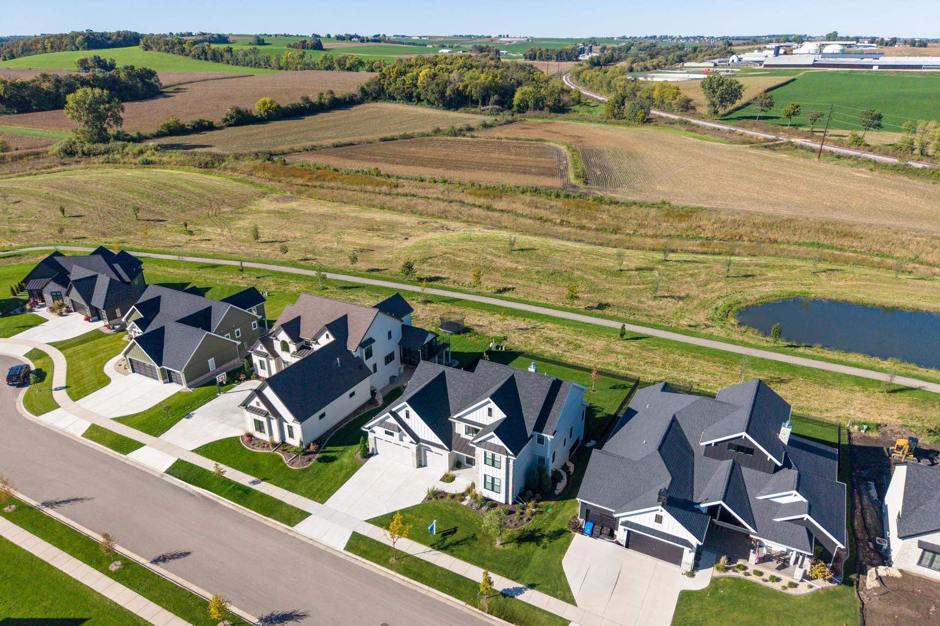 905 Roger Court, Waunakee, WI 53597