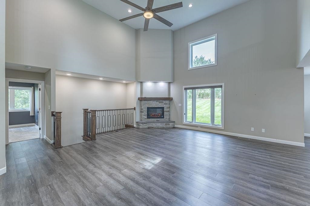 N6877 Briggs Road, Holland, WI 54636