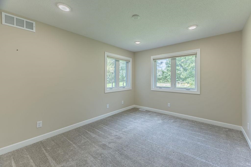 N6877 Briggs Road, Holland, WI 54636