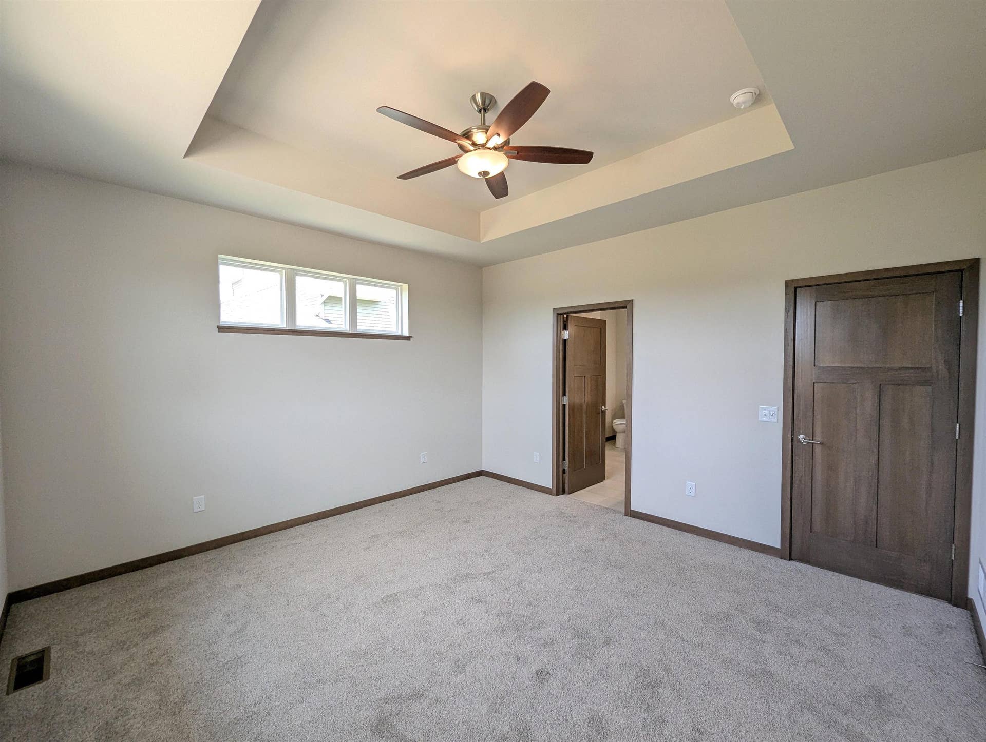 913 Brookview Trail, Mount Horeb, WI 53572