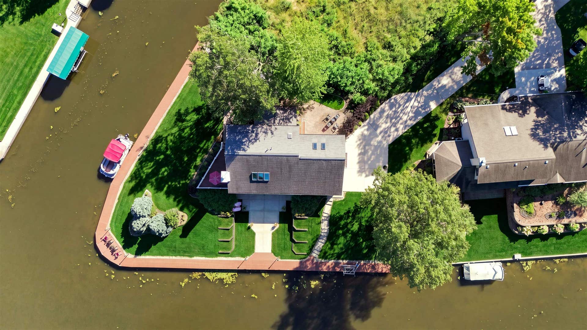 W4292 Red Oak Court, Germantown, WI 53948