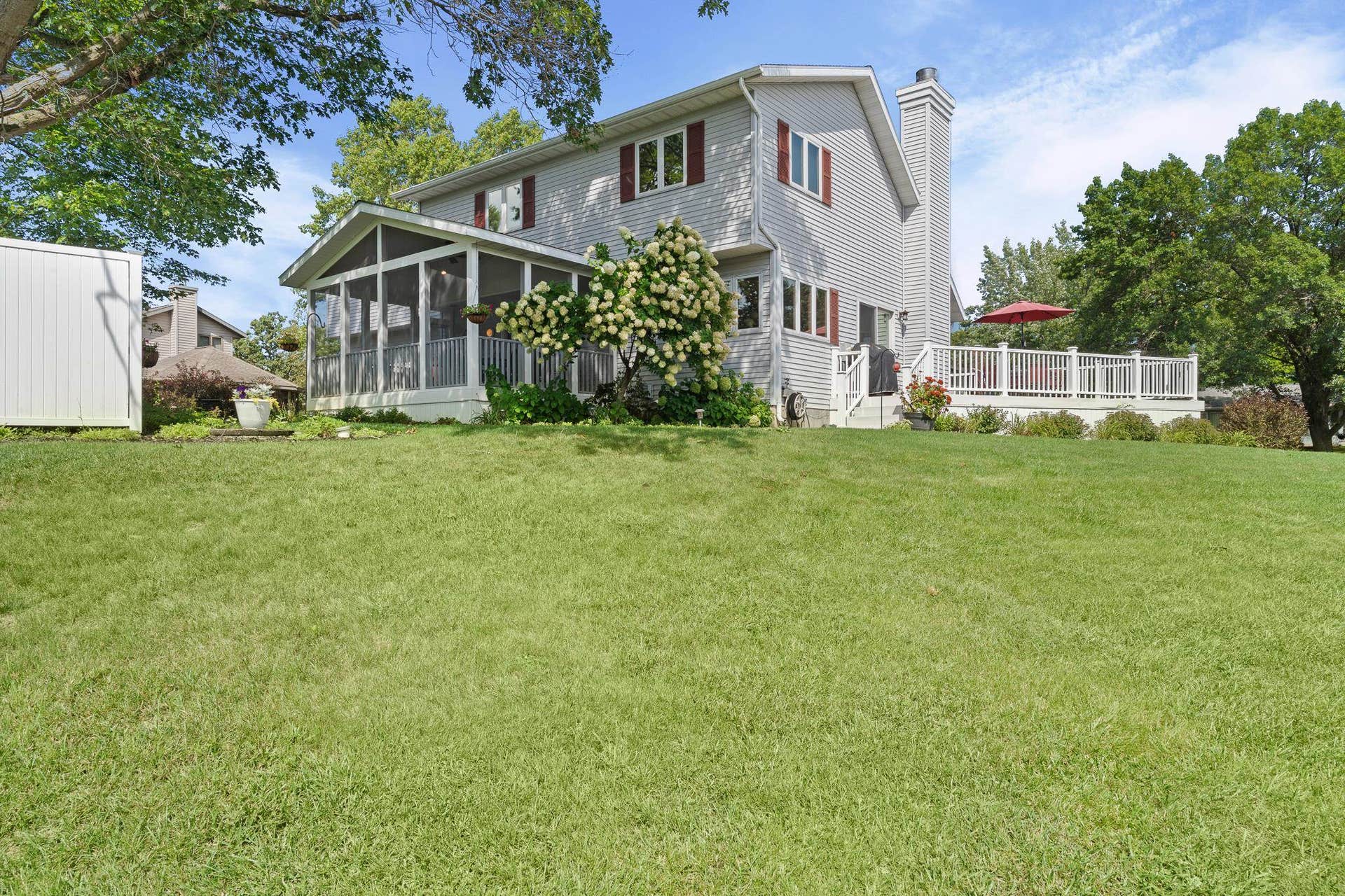 W4292 Red Oak Court, Germantown, WI 53948