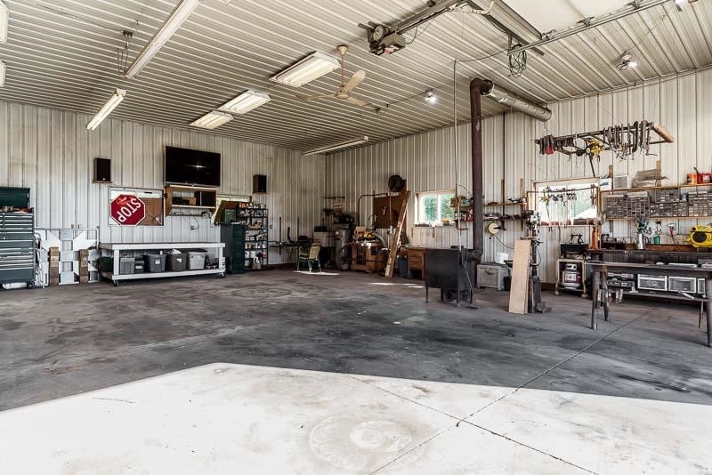 9702 W State Road 81, Newark, WI 53511