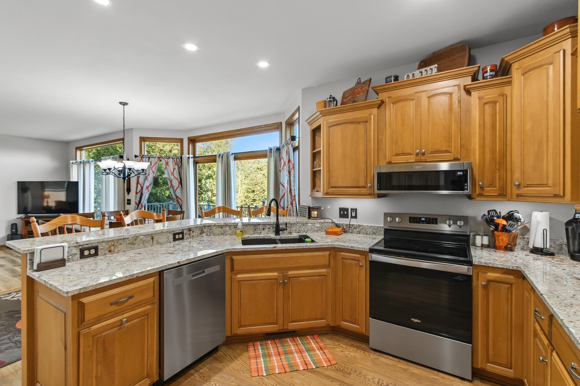 9660 Skyline Drive, Wayne, WI 53002