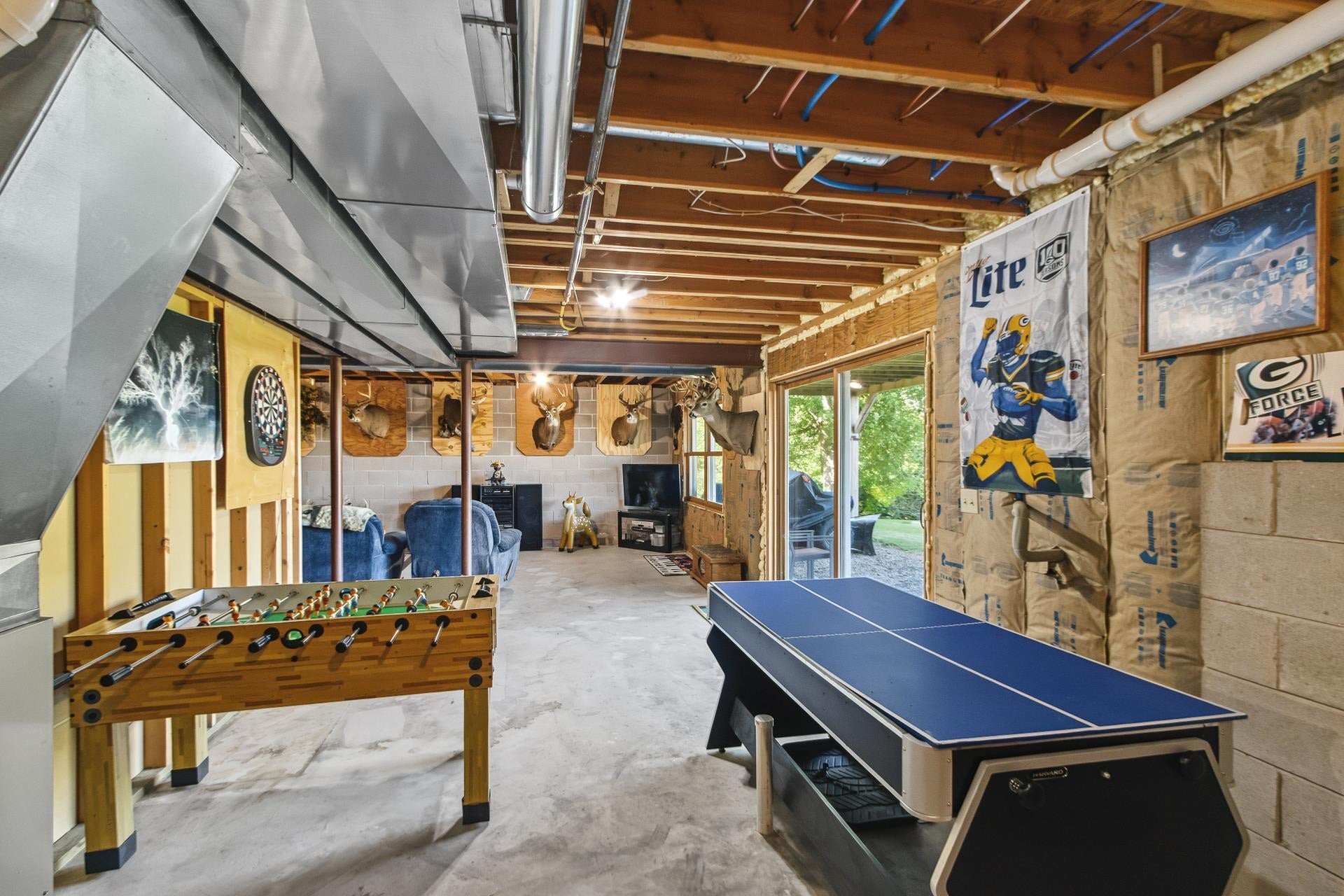 9660 Skyline Drive, Wayne, WI 53002