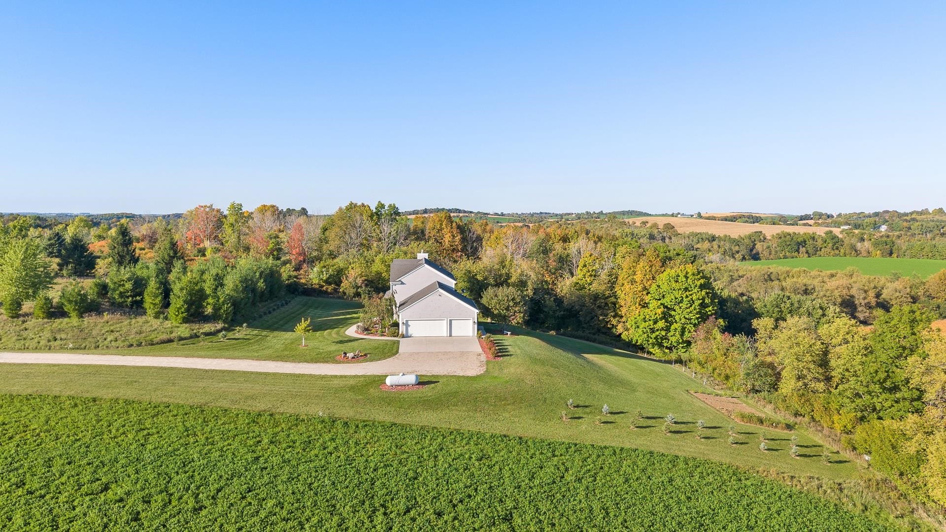 9660 Skyline Drive, Wayne, WI 53002