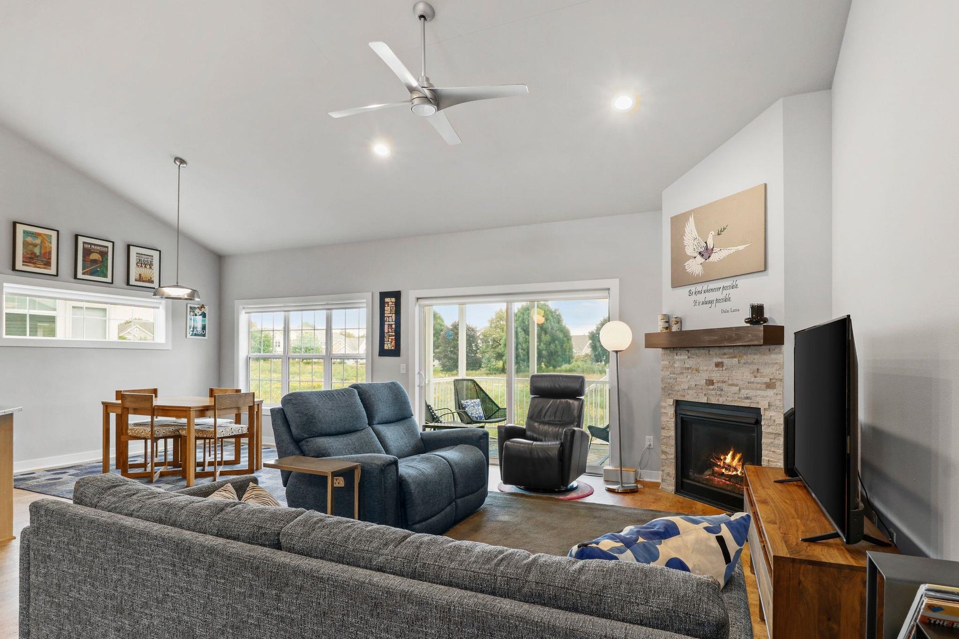 12 Prince Way, Fitchburg, WI 53711